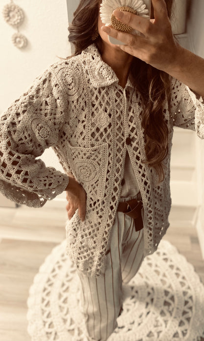 Veste en crochet beige